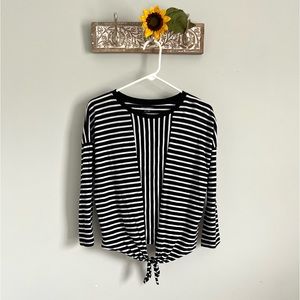 BANANA REPUBLIC Women’s Stripe Cozy Slub Long Sleeve tie front tee-Size Small